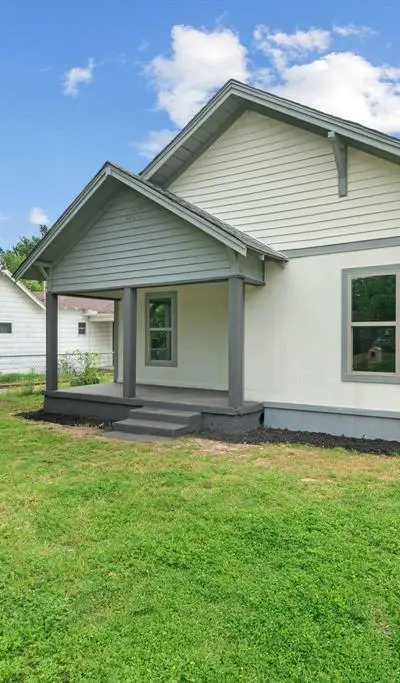 1404 E Baltimore Avenue, Fort Worth TX 76104 - Photo 2