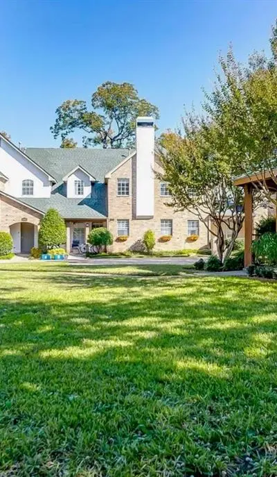 5882 Pecan Chase, Benbrook TX 76132 - Photo 2