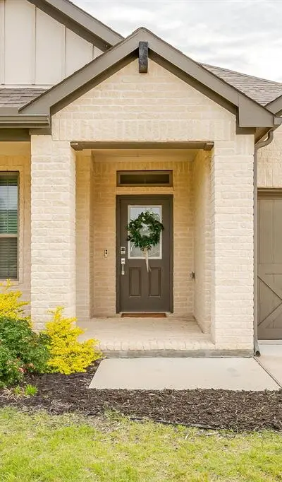 5709 Freeport Lane, Fort Worth TX 76126 - Photo 4