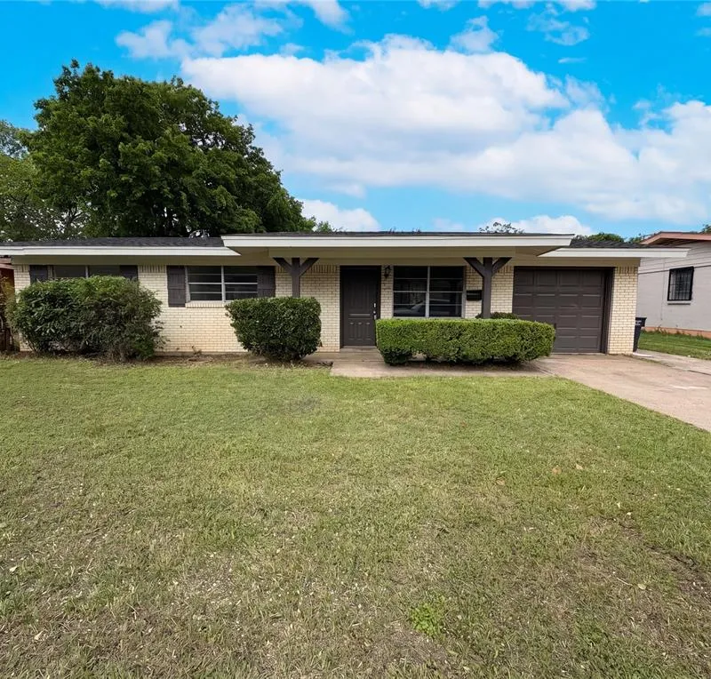 5412 Conroy Street, Fort Worth TX 76134