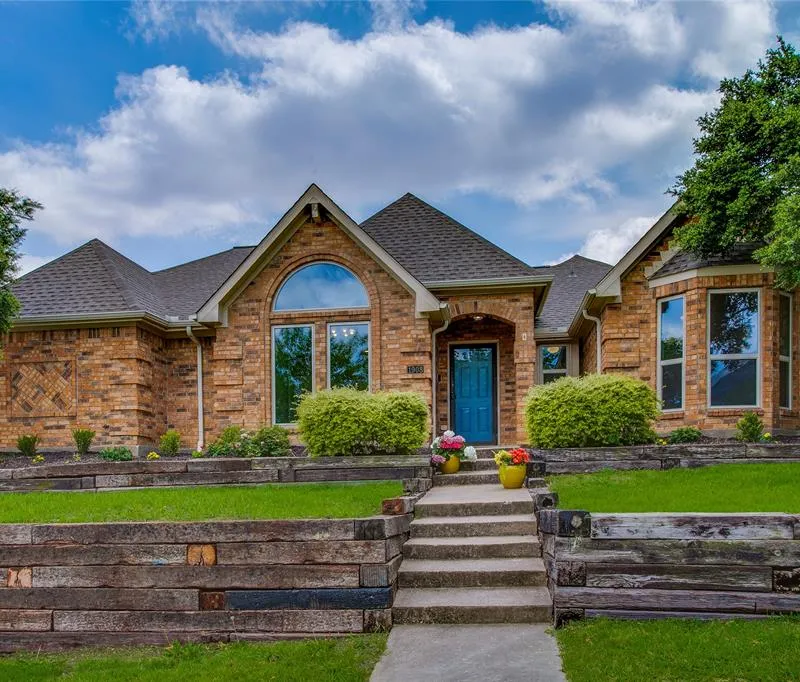 1908 Golden Trail, Carrollton TX 75010