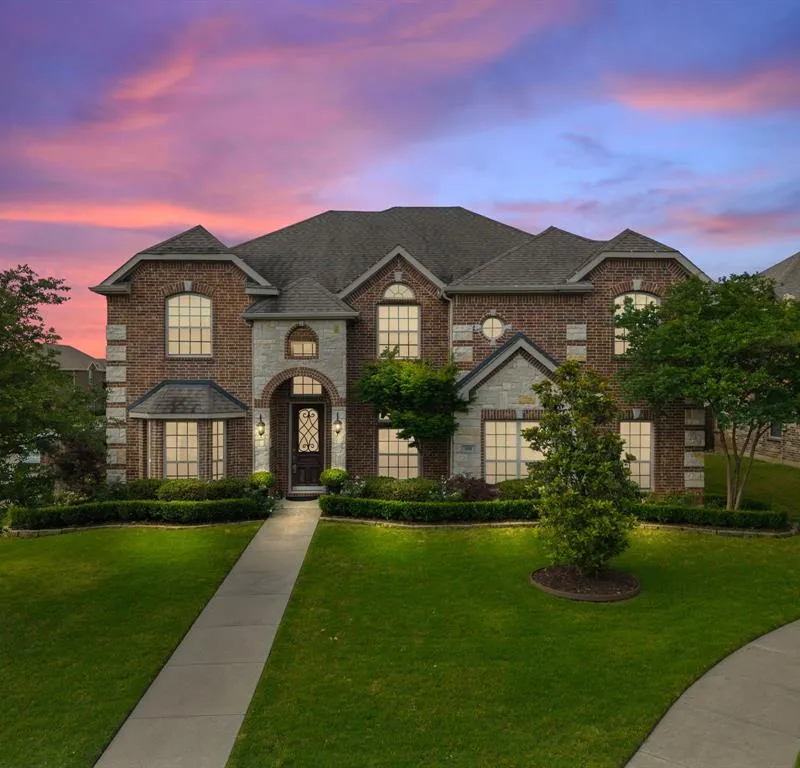 100 Cherry Court, Red Oak TX 75154