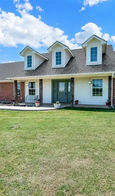 736 Audra Circle, Rhome TX 76078