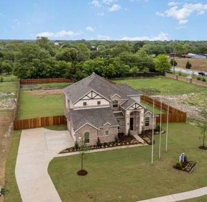 140 Crystal Lake Lane, Red Oak TX 75154