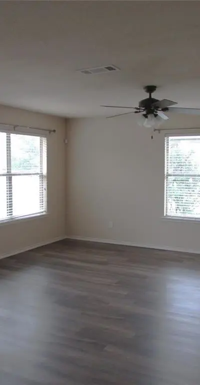 319 Candlewood Circle, Gainesville TX 76240 - Photo 3