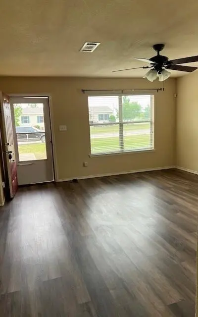 319 Candlewood Circle, Gainesville TX 76240 - Photo 4