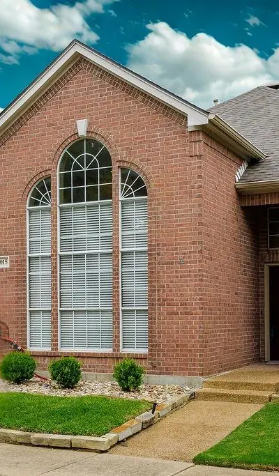 6015 Thursby Avenue, Dallas TX 75252