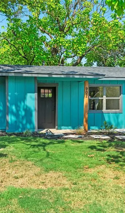 902 Skylark Drive, Arlington TX 76010