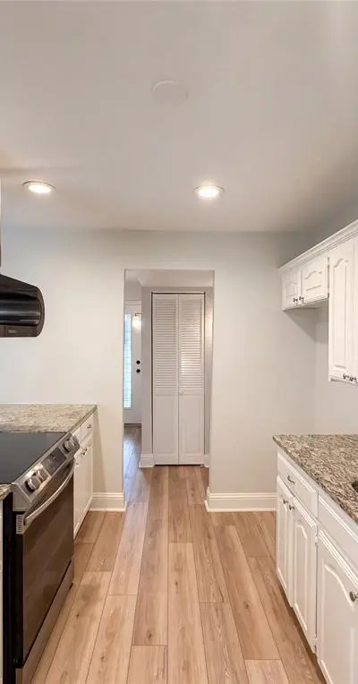 7444 Sandhurst Lane S, North Richland Hills TX 76182 - Photo 5
