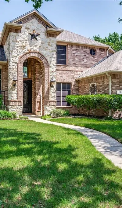 1212 Diamond Leaf Drive, Corinth TX 76208 - Photo 2