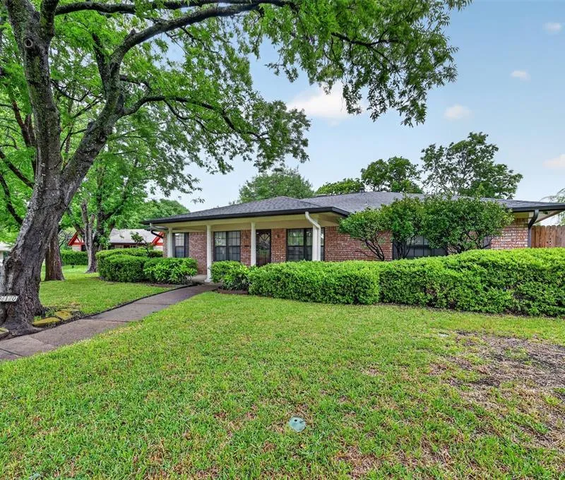 1010 Plateau Drive, Duncanville TX 75116