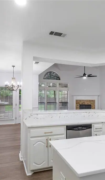907 Greenfield Court, Kennedale TX 76060 - Photo 5