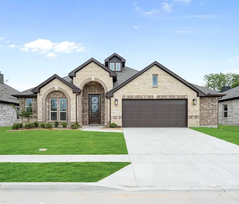 1210 Anderson Drive, Trenton TX 75490