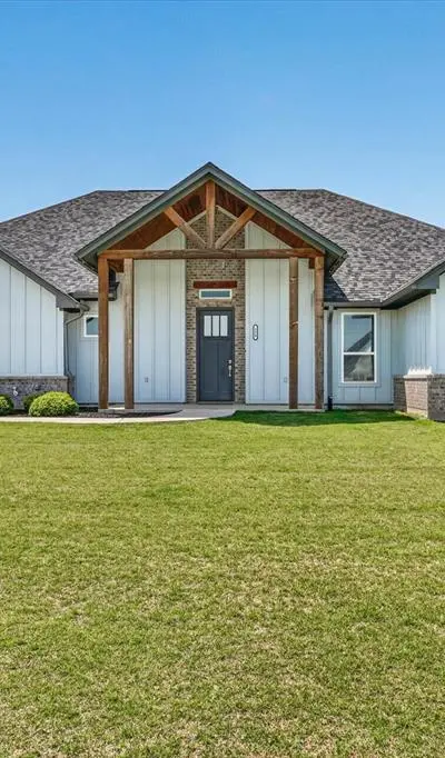 114 Esther Court, Millsap TX 76066 - Photo 2