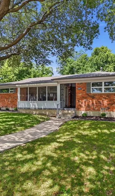 5921 Circular Drive, North Richland Hills TX 76117