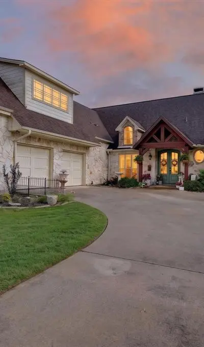 1399 Canyon Lake Road, Wills Point TX 75169