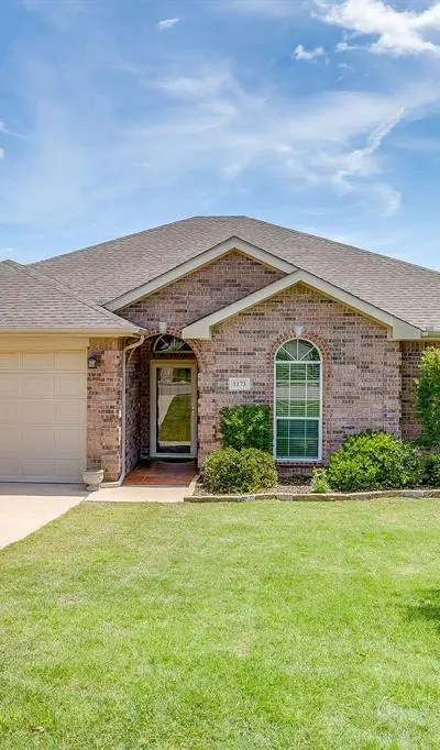 1173 Albatross Court, Benbrook TX 76126