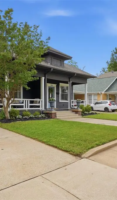 2238 Hurley Avenue, Fort Worth TX 76110 - Photo 2
