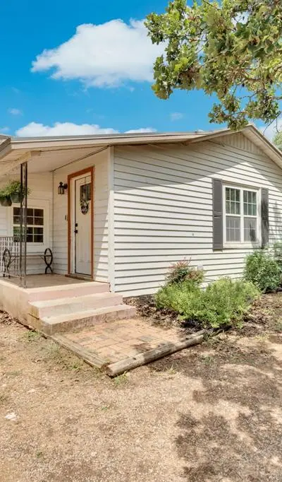 3629 E Fm 4, Cleburne TX 76031