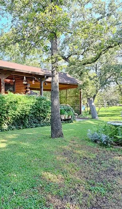 105 Santee Drive, Lake Kiowa TX 76240 - Photo 5
