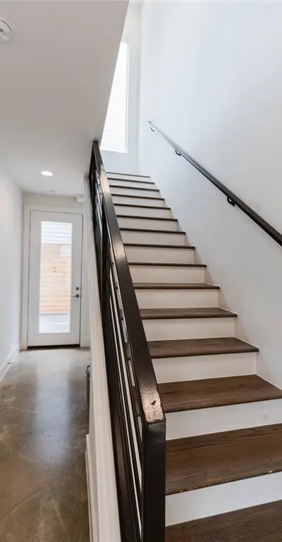 2623 Kimsey Drive # 101, Dallas TX 75235 - Photo 2