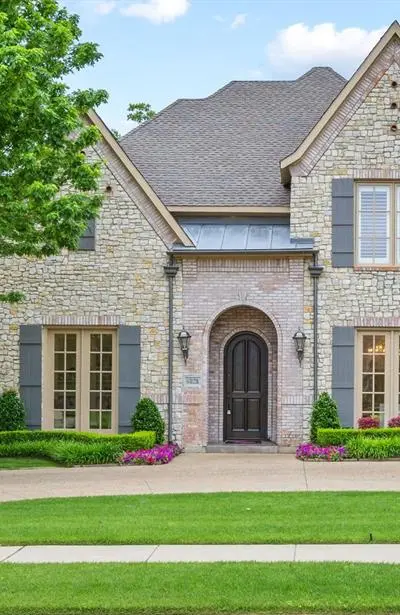 6828 Chevy Chase Avenue, Dallas TX 75225