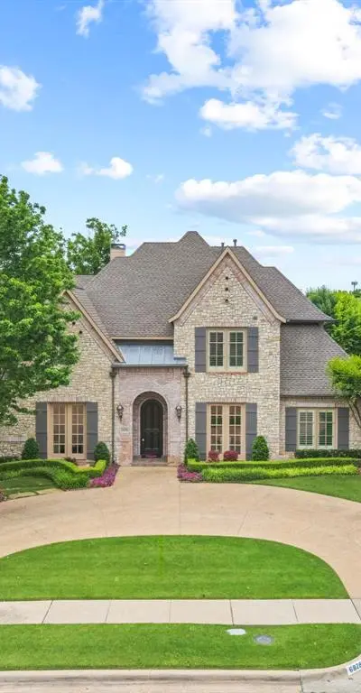 6828 Chevy Chase Avenue, Dallas TX 75225 - Photo 2