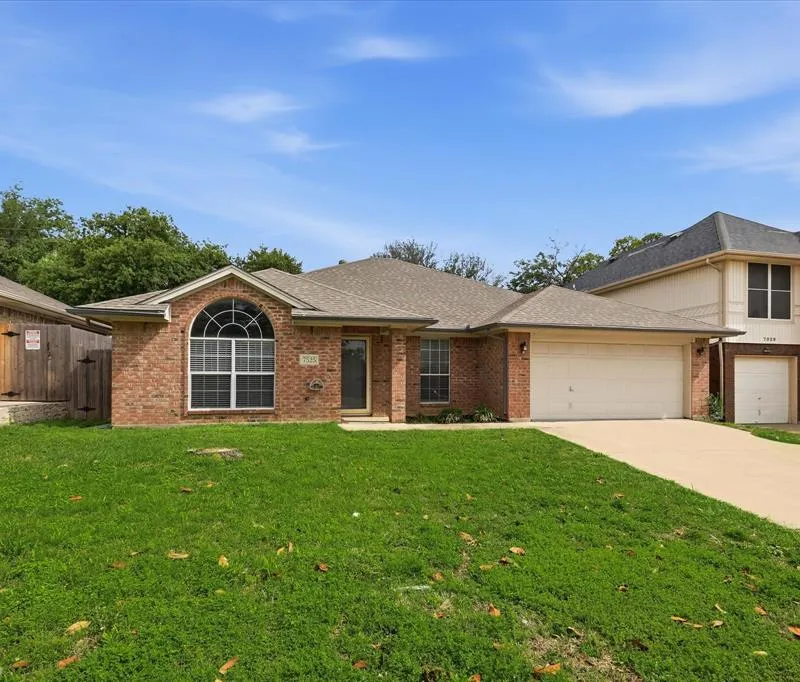 7525 Arbor Park Drive, Fort Worth TX 76120