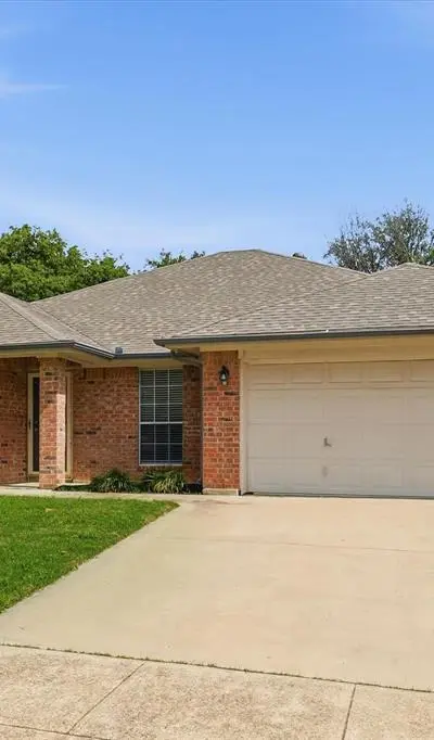 7525 Arbor Park Drive, Fort Worth TX 76120 - Photo 5