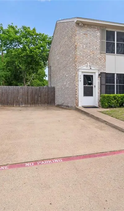 139 Graystone Place, Duncanville TX 75137 - Photo 2
