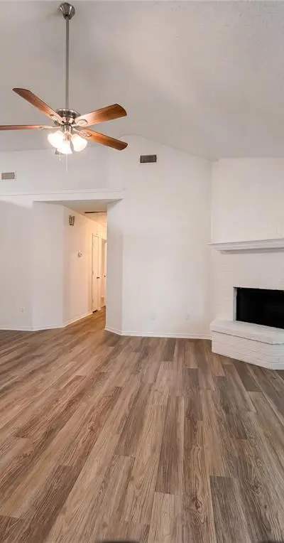 3628 Riverhead Drive, Arlington TX 76015 - Photo 3