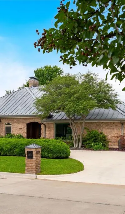 5209 Harbor Town Drive, Dallas TX 75287