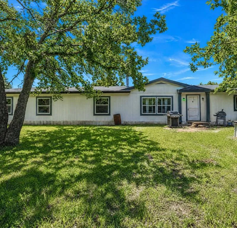 465 Private Road 2698, Alvord TX 76225