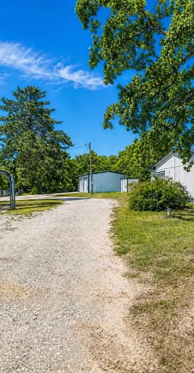 465 Private Road 2698, Alvord TX 76225 - Photo 3
