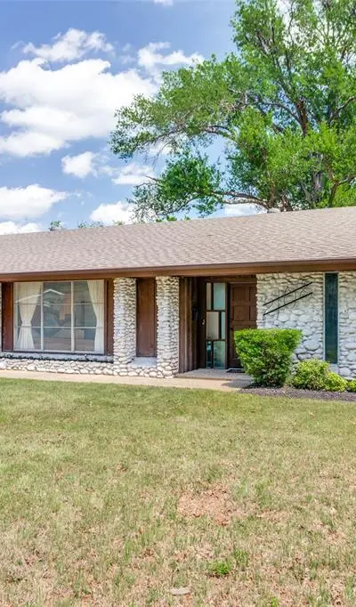 2108 David Drive, Fort Worth TX 76111 - Photo 2