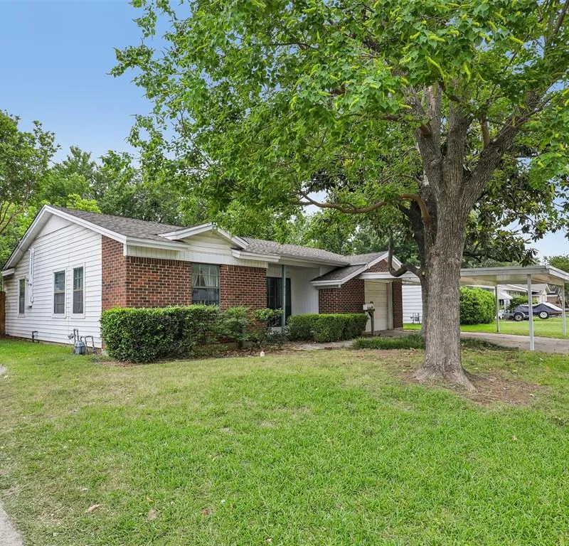 1810 Ridgewood Street, Irving TX 75062