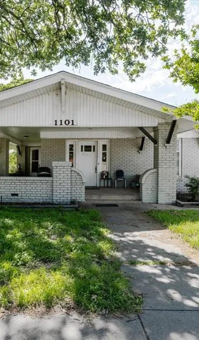 1101 N Oak Avenue, Mineral Wells TX 76067 - Photo 5