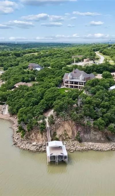 826 Cimmarron Bay Drive, Runaway Bay TX 76426 - Photo 2