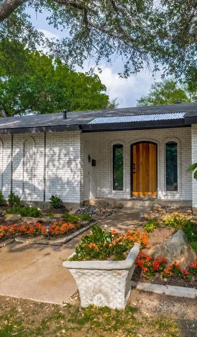 9038 Flicker Lane, Dallas TX 75238