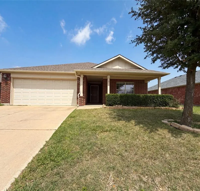 903 Mazatlan Court, Arlington TX 76002