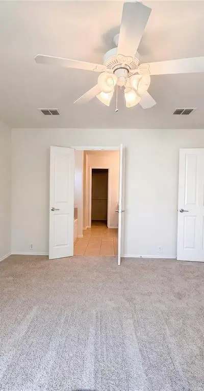 903 Mazatlan Court, Arlington TX 76002 - Photo 4