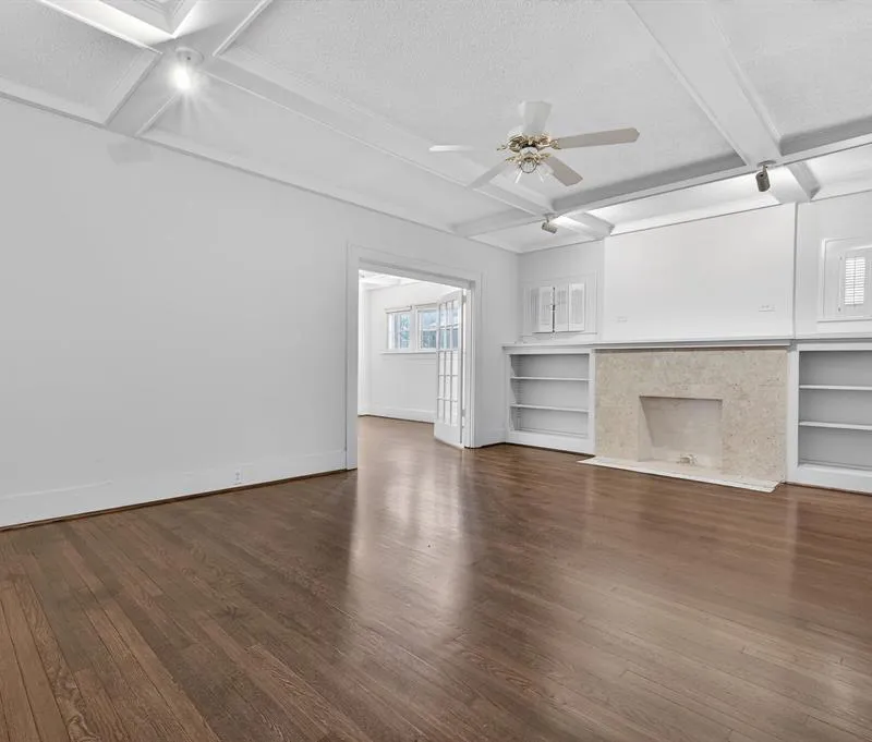 916-B E Hubbard Street, Mineral Wells TX 76067