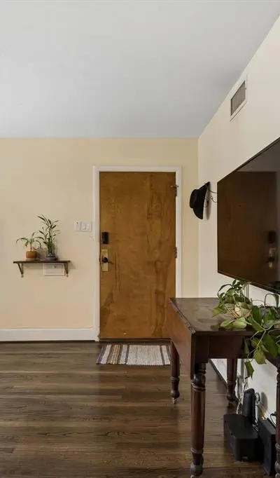 2006 Elmwood Boulevard, Dallas TX 75224 - Photo 4