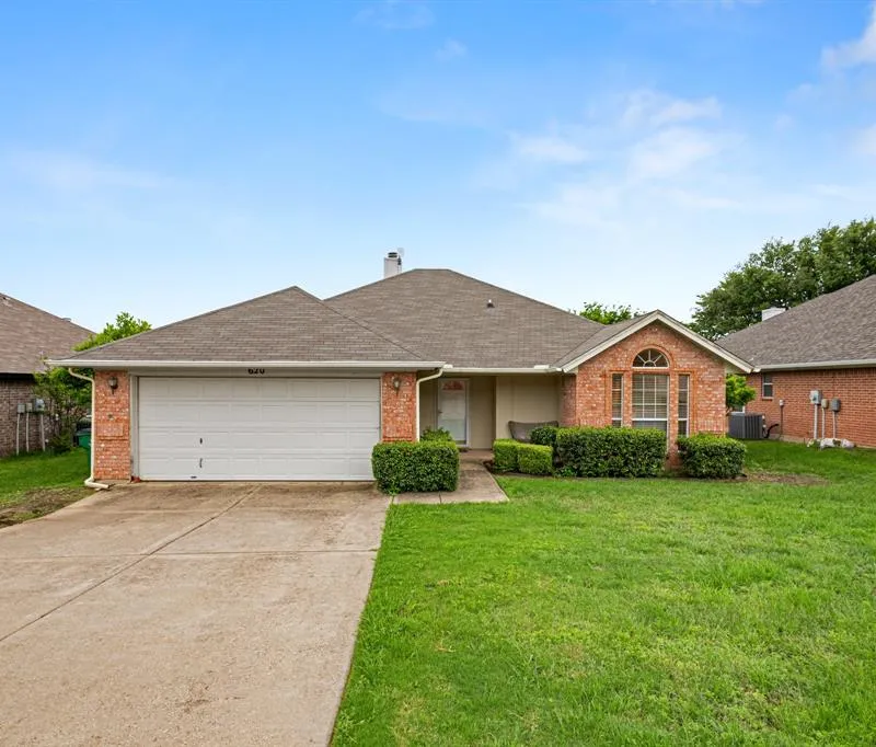 620 Troxell Boulevard, Rhome TX 76078