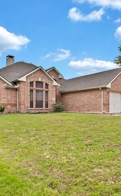 6305 Clear Pool Drive, Arlington TX 76018 - Photo 2