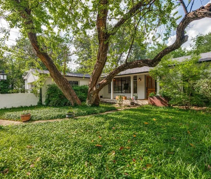5305 Nakoma, Dallas TX 75209