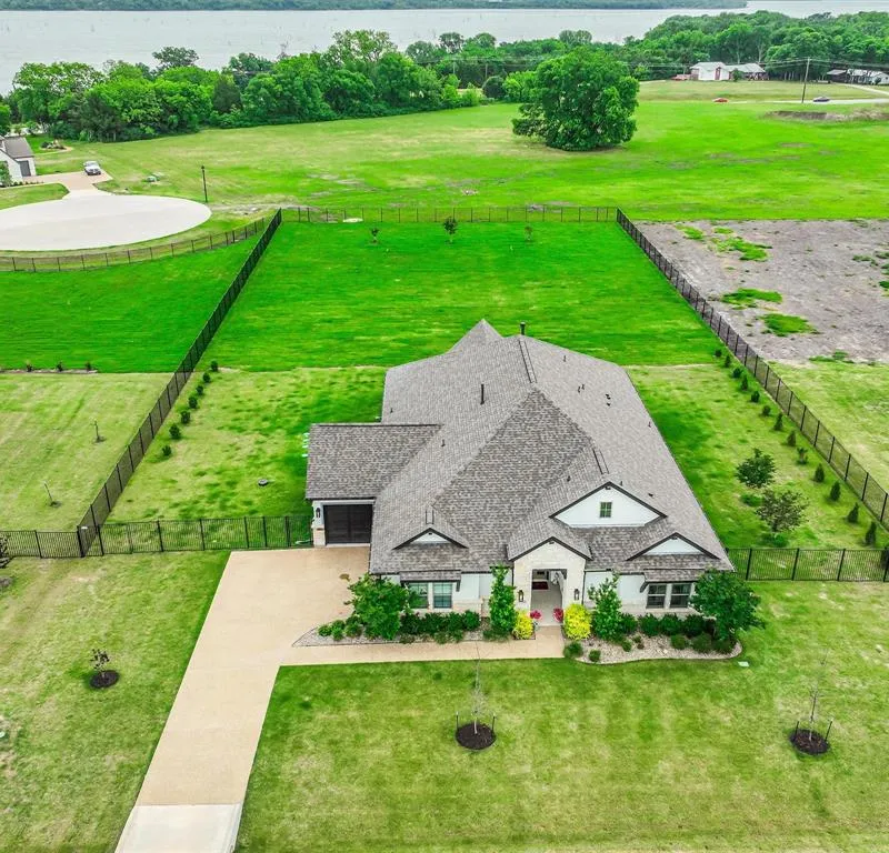 1010 Moon Deck Trail, Lucas TX 75002