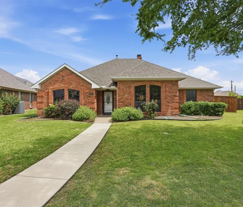 112 Highland Meadow Circle, Coppell TX 75019