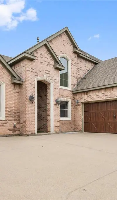 9029 Reata West Drive, Benbrook TX 76126 - Photo 3