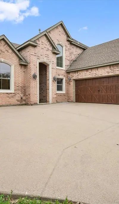 9029 Reata West Drive, Benbrook TX 76126 - Photo 4